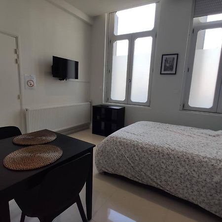 Residence Jehan Froissart Valenciennes Exterior foto