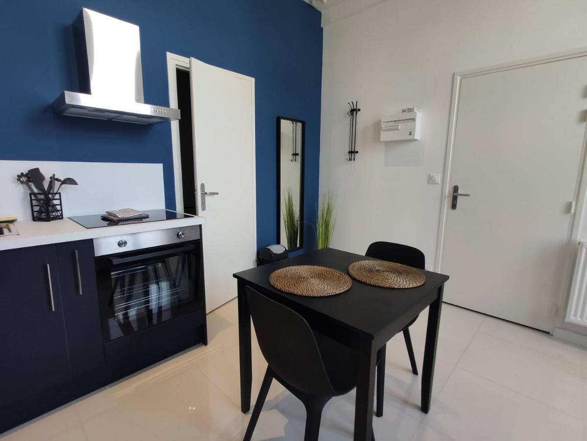 Residence Jehan Froissart Valenciennes Exterior foto